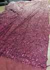 Длинные горизонтальные пайетки в розовом цвете фото 3