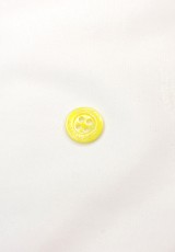 Пуговица рубашечная желтая на четыре прокола 12 мм фото 2