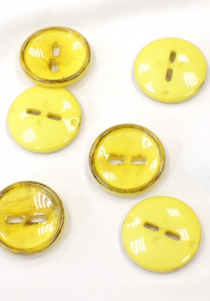 Пуговица костюмная желтая на прокол 27 мм