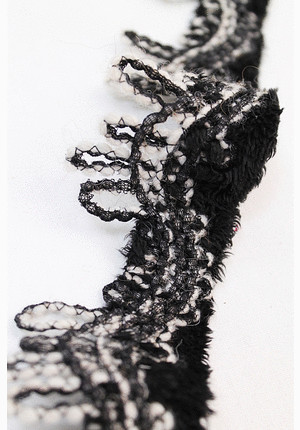 Кружевная тесьма шерсть черная с белым плетеная (DG-1430)