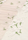 Вышивка белые цветы на розовом фото 3