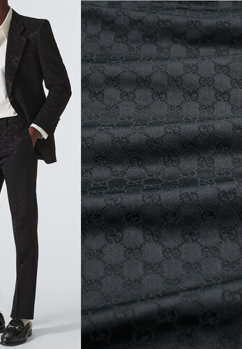 Итальянский жаккард черного цвета с логотипами