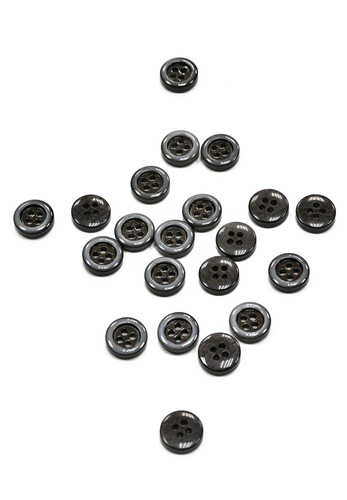 Кликните для увеличения изображения Пуговица рубашечно-плательная серо-коричневая 10 мм