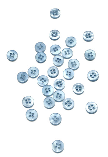 Кликните для увеличения изображения Пуговица рубашечно-блузочная голубая 8 мм