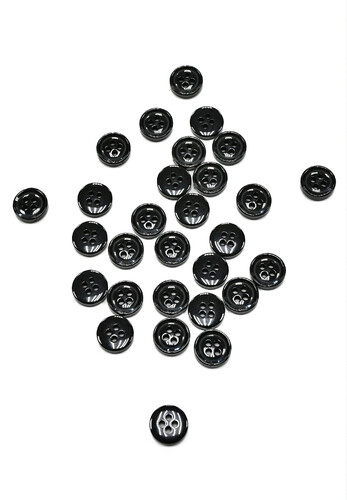 Кликните для увеличения изображения Пуговица рубашечно-блузочная черная 10 мм