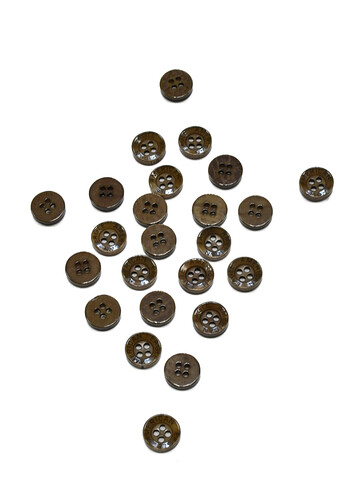 Пуговица пластик на прокол коричневая круглая гладкая глянец 10 мм American Eagle