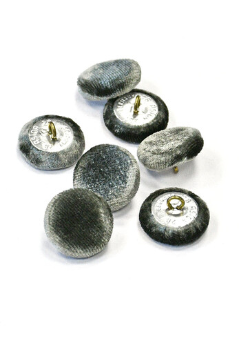 Пуговица серая текстиль металл Astor 20 мм