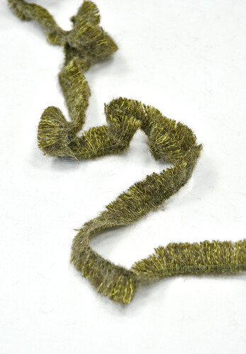 Кликните для увеличения изображения Тесьма Шанель бахрома оливковая короткая