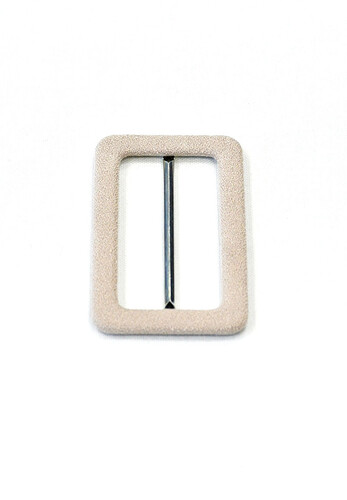 Пряжка тканевая металл телесная