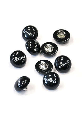 Пуговицы черные 10 мм Pinko