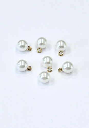 Пуговица жемчужина молочная с золотом 10 мм