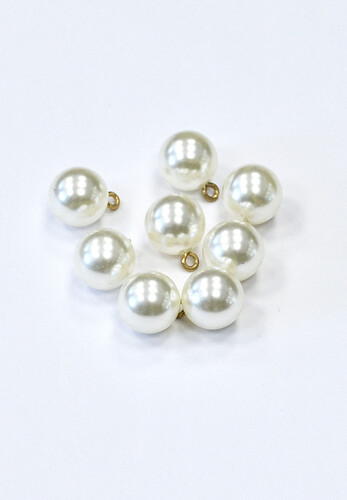 Пуговица жемчужина молочная с золотом 14 мм