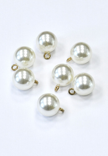 Пуговица жемчужина молочная с золотом 16 мм