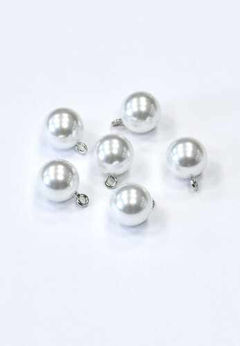 Пуговица жемчужина белая с серебром 14 мм