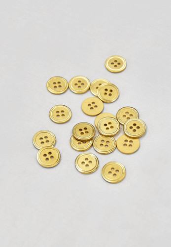 Пуговица металл золото на четыре прокола круглая с окантовкой (p0849)