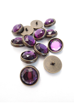 Кнопка металлическая бронзовая с пурпурным кристаллом 18 мм