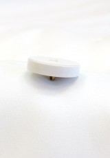 Пуговица белая valentino 22 мм фото 3