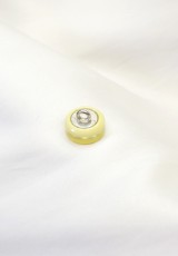 Пуговица желтая прозрачная Armani 15мм фото 3