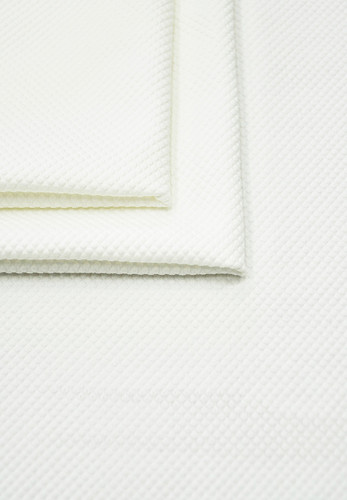 Ткань костюмная белая пике