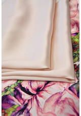 Именной шелк атласный розовый бордюр из цветов (DG-9694) фото 4