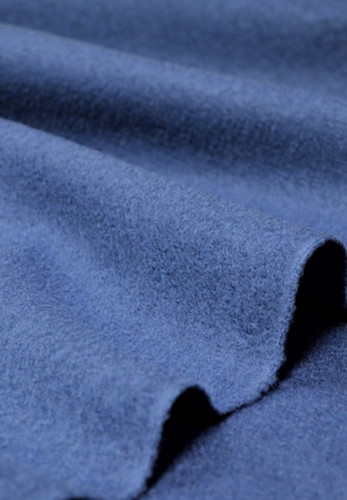 Шерстяное букле в сине-голубом оттенке Louis Vuitton (00241)
