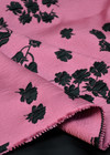 Жаккард с черными цветами на карамельно-розовом фоне (00299) фото 4