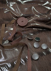 Плащевая шоколадного цвета со змеиным принтом на трикотаже (00351) фото 4
